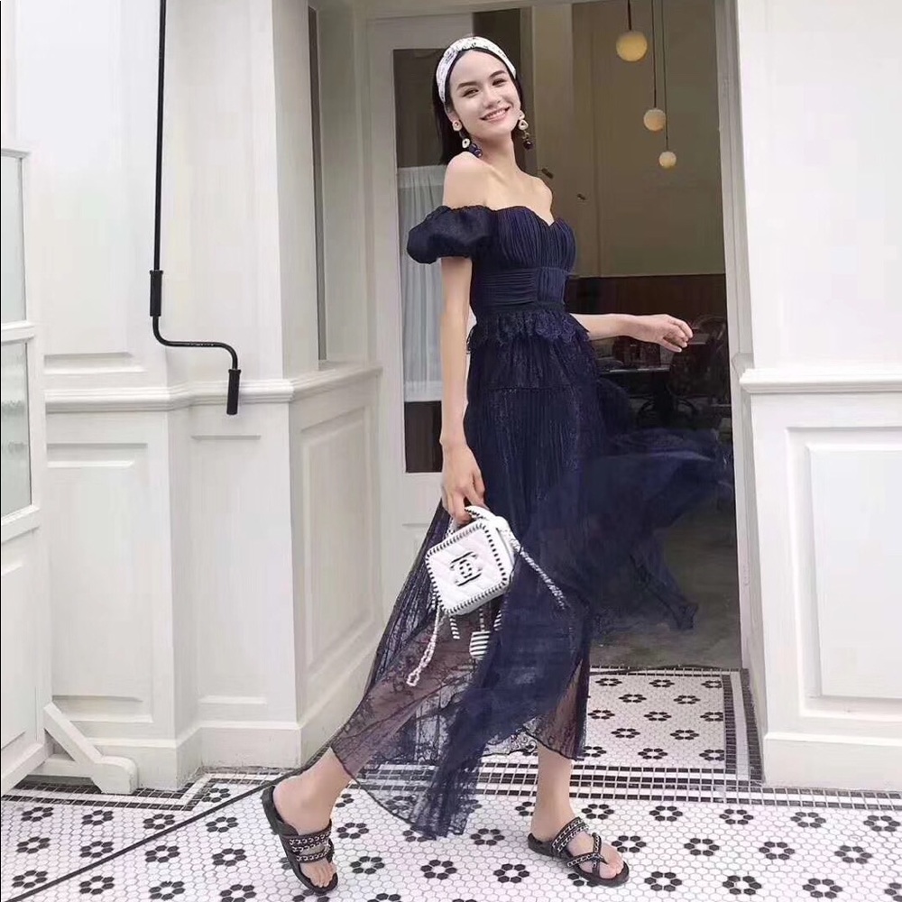 self protrait dress